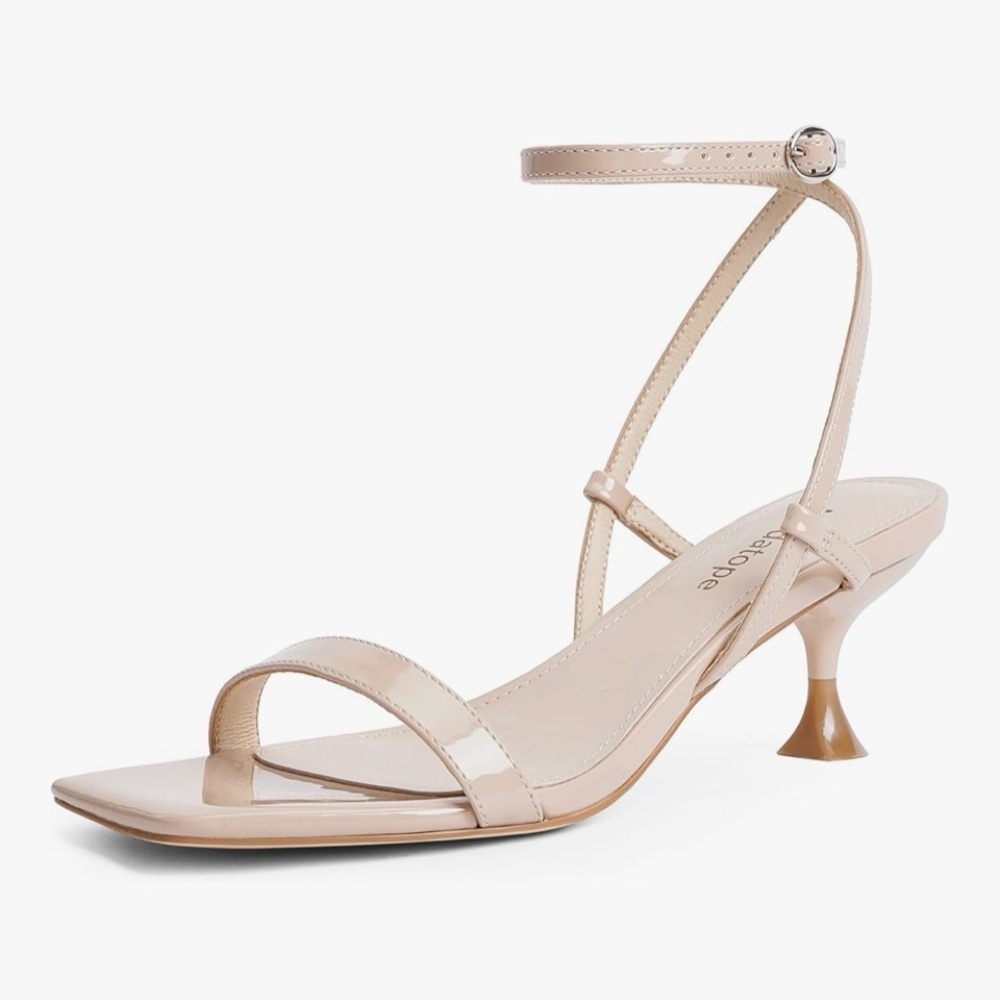 🆕 Elegant Nude Strappy Heels 🤍